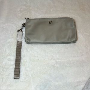 Lululemon double zip wristlet